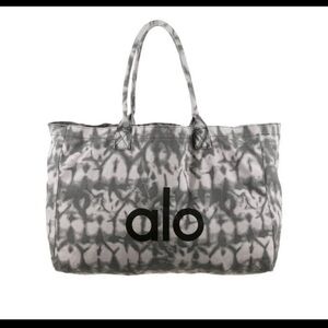 Alo Iconic shopper Tote bag made of canvas - new never used. Tie-dye pat…
